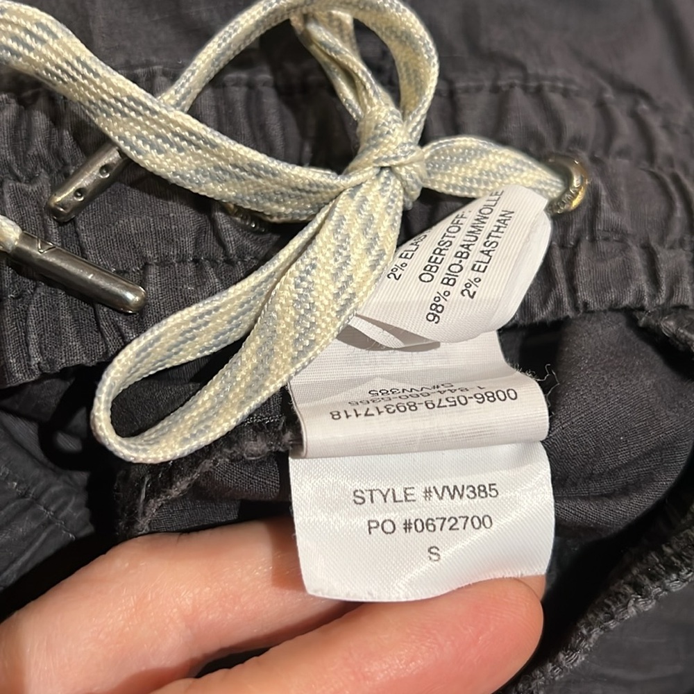 Vuori Ripstop Shorts Charcoal Women's Small - Picture 6 of 12